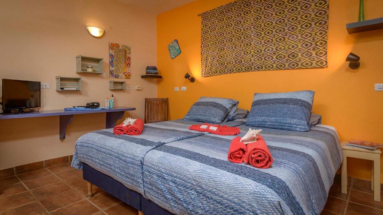 Djambo (Adults Only) Apartment Kralendijk  Bagian luar foto