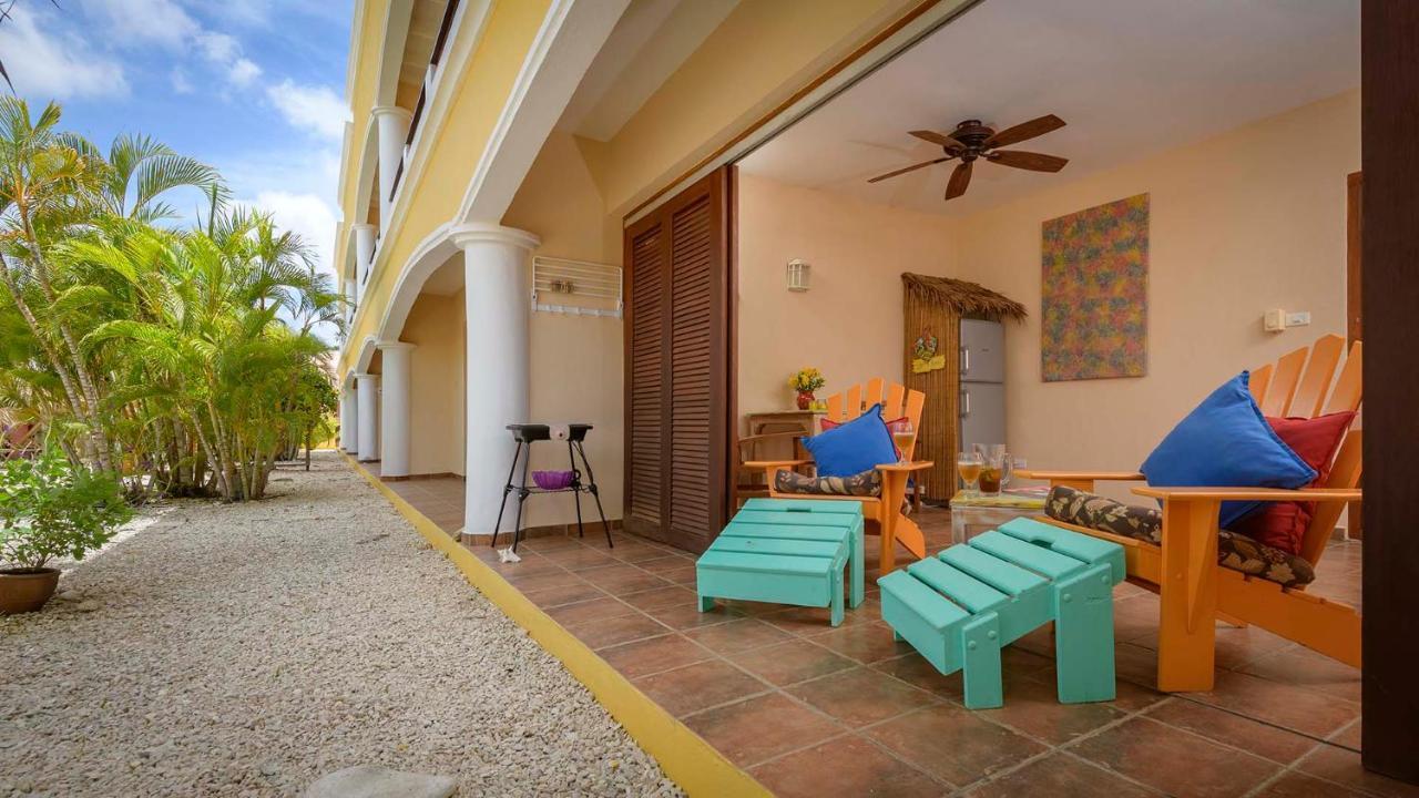 Djambo (Adults Only) Apartment Kralendijk  Bagian luar foto