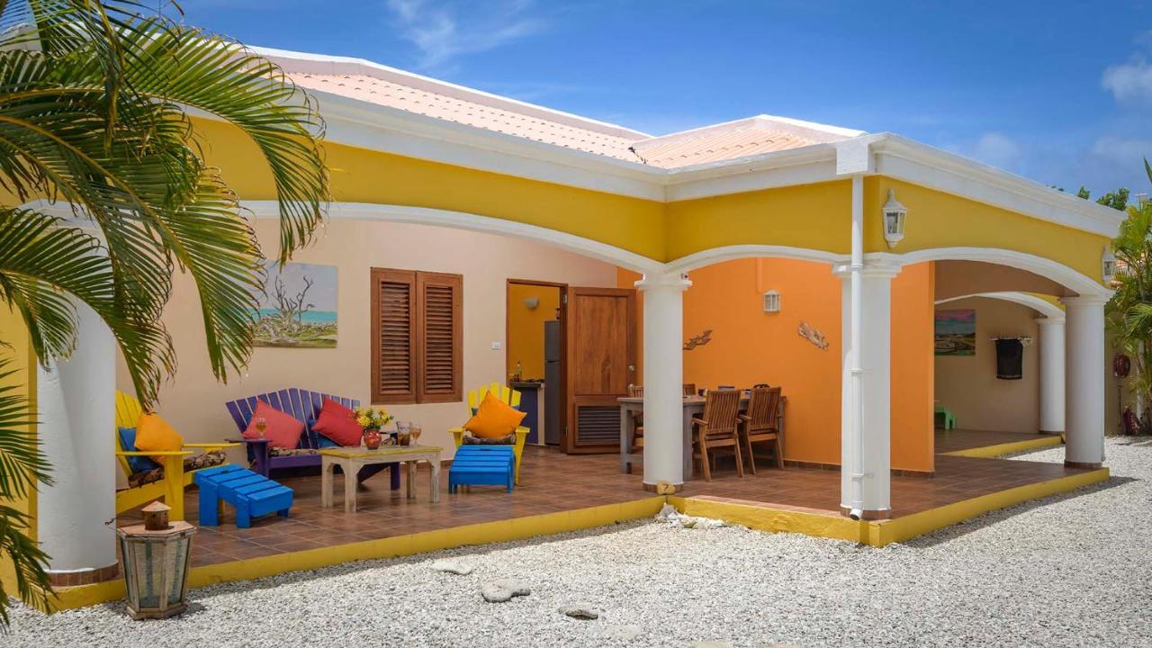 Djambo (Adults Only) Apartment Kralendijk  Bagian luar foto